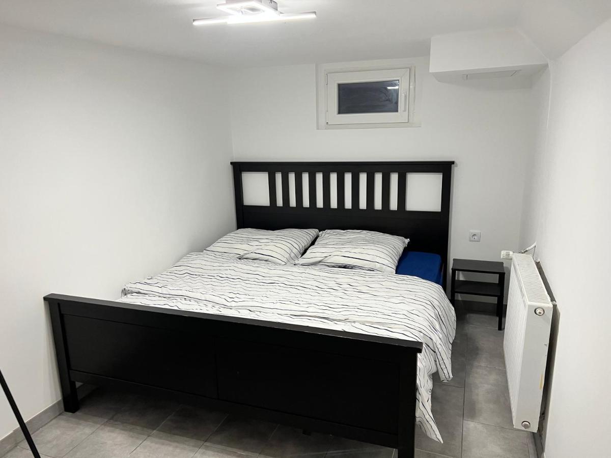 Nice Calm Souterrain Appertment In Ratingen Ngoại thất bức ảnh